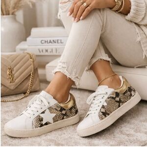 🎯 White Star Sneakers Faux Snakeskin Gold Heel Low Top Designer Style Chic NIB 7